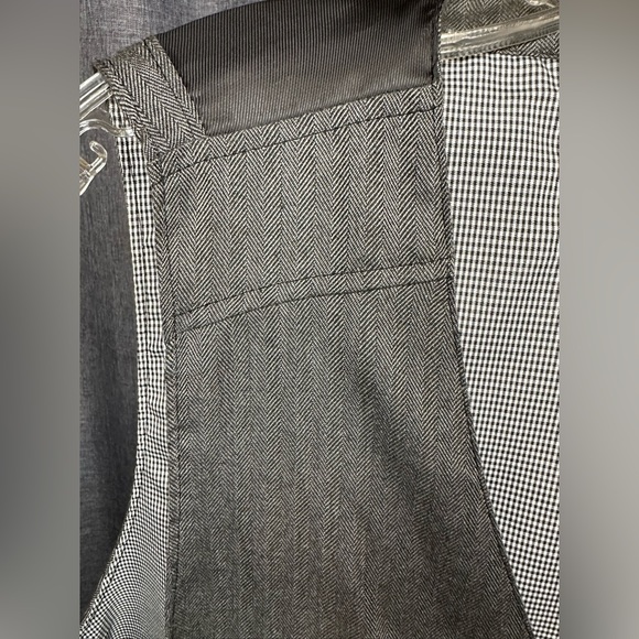 EUC—Men’s Vest - Picture 4 of 8